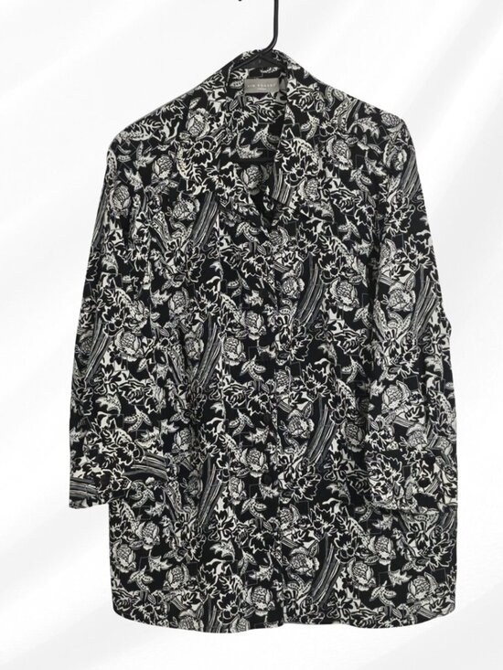 Kim Rogers Tops - Kim Rogers 3X Black White Floral Blouse Built In Tank